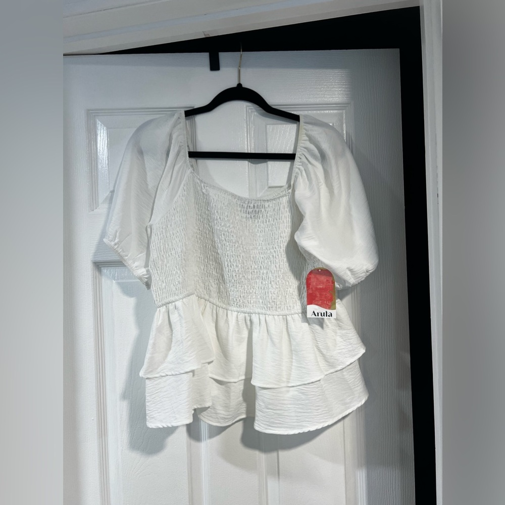 NWT Arula white blouse